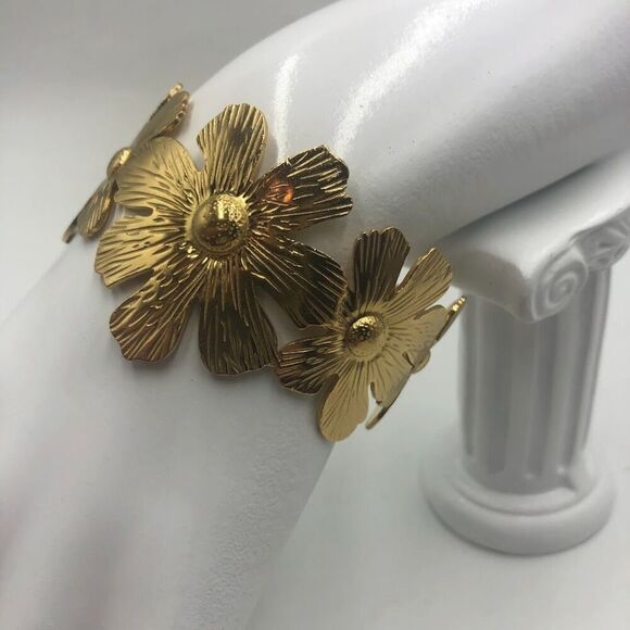 18K Gold Plated Women’s Wide Sunflower Floral Cuff Bracelet Bold Statement - Picture 3 of 11
